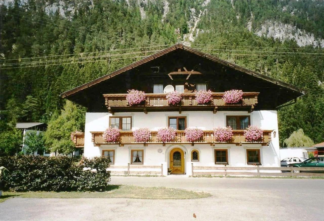 ロイタシュ Stoeffelhof Bed & Breakfast エクステリア 写真